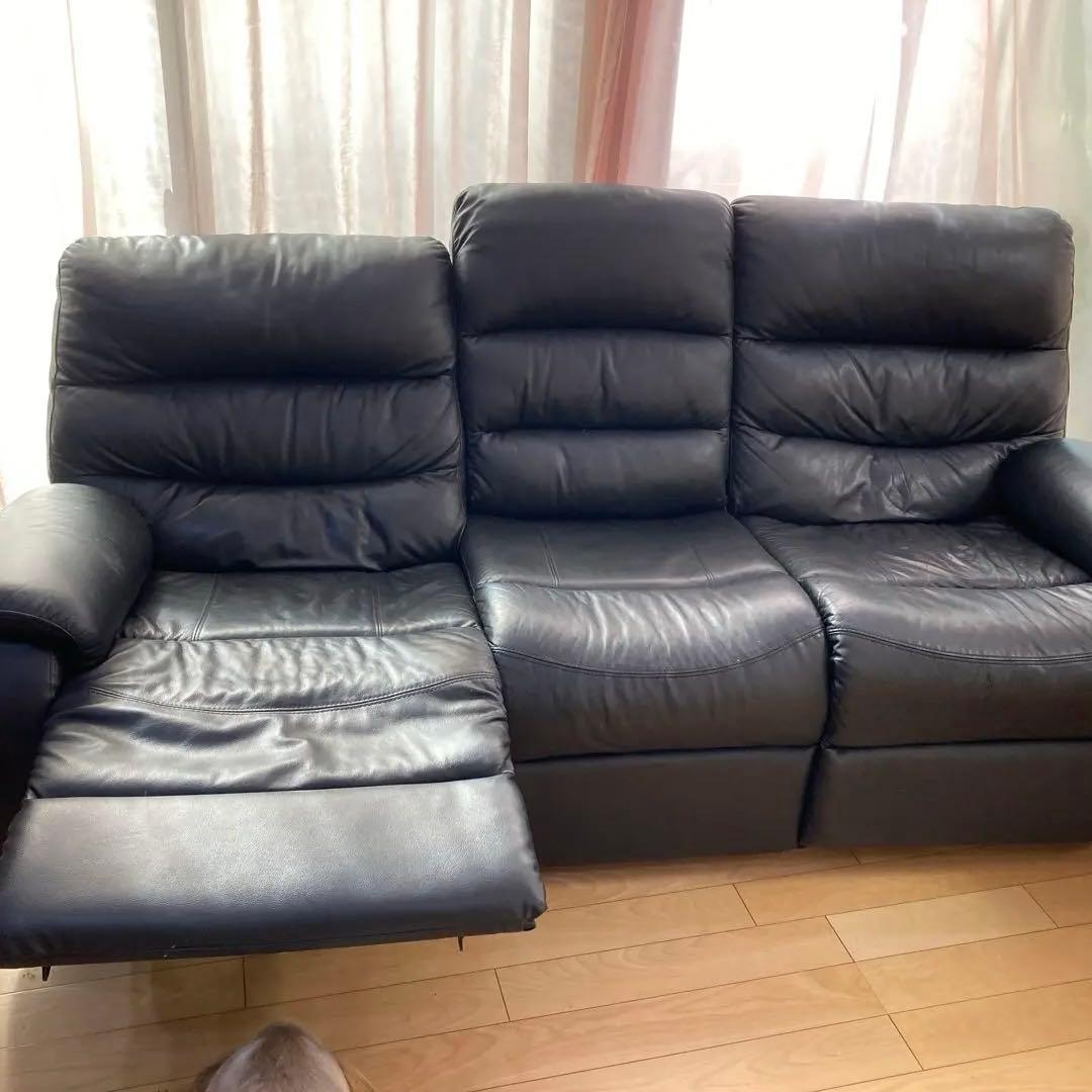 値下げ！黒の3人掛け電動ソファ