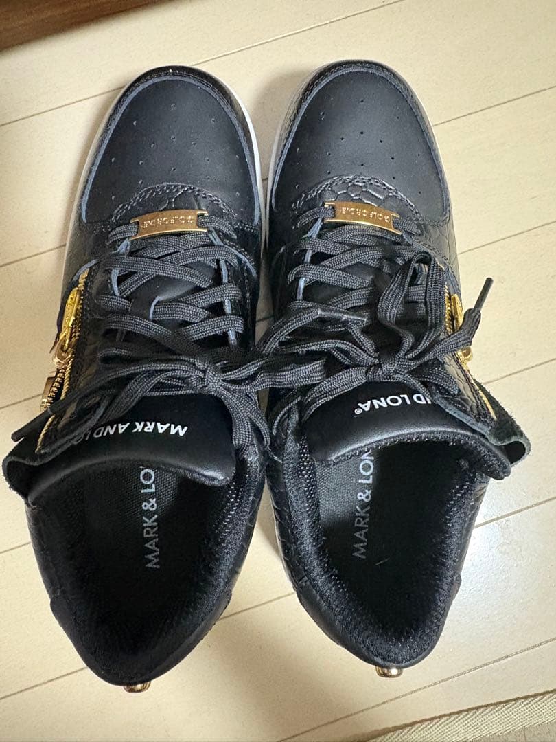 MARK & LONA ブラックスニーカー