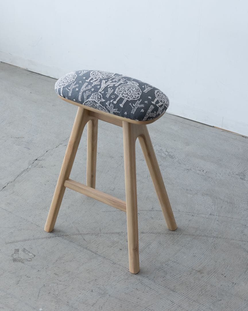 キッチンスツールNA H530 ミナペルホネン　 circle gray