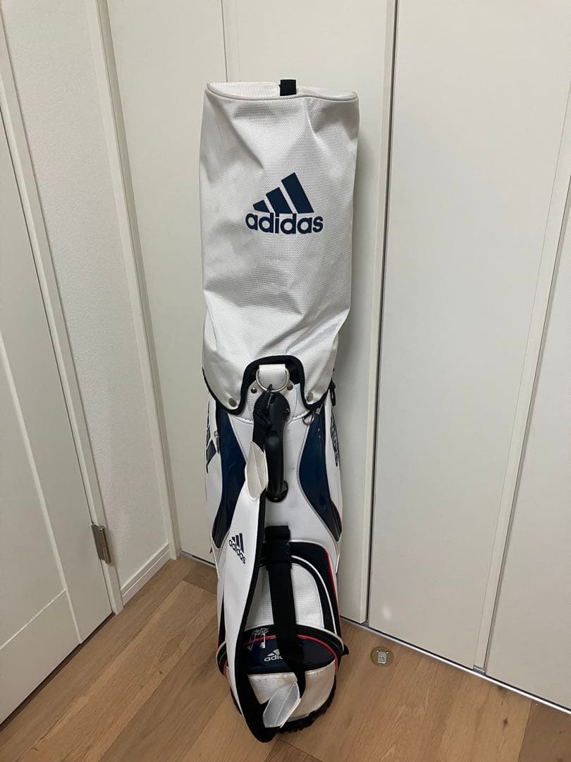 アディダス　adidas キャディーバック　９型　フードカバー付属