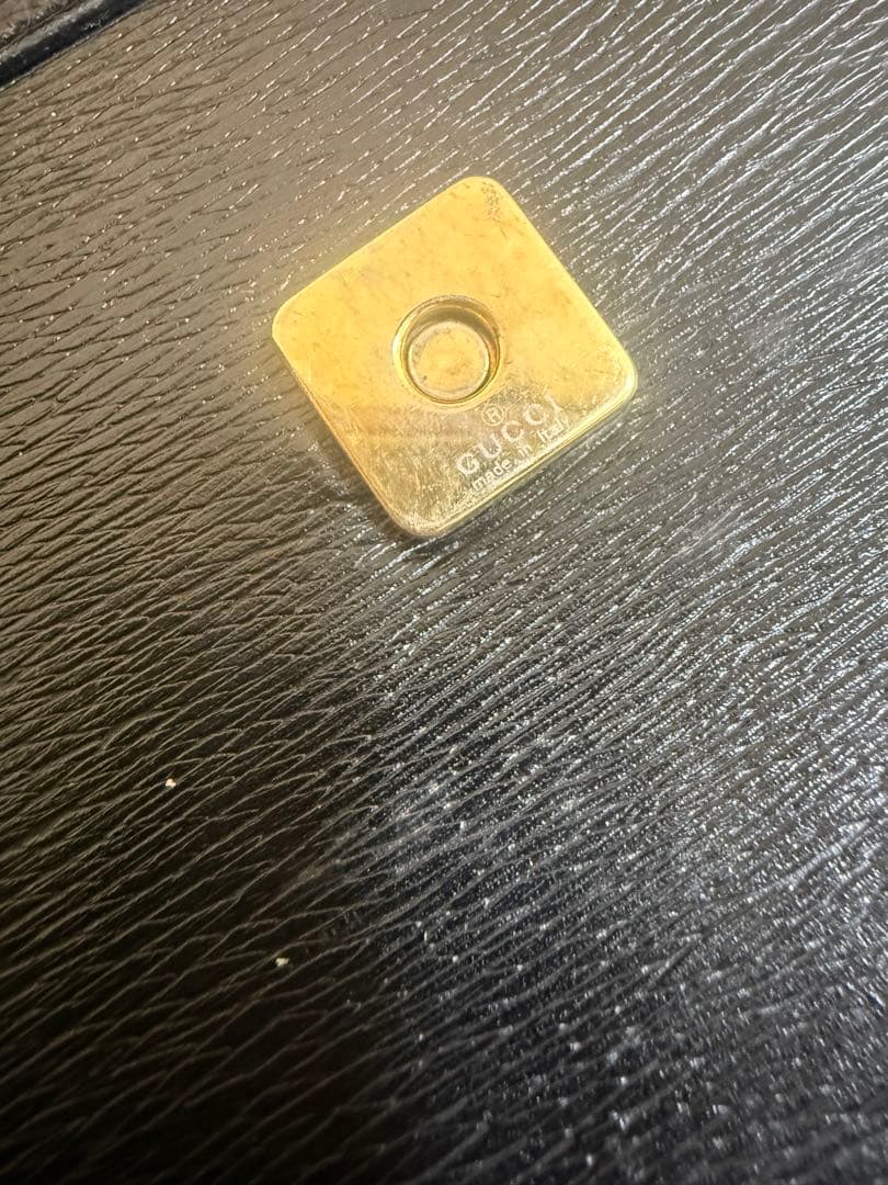 GUCCI ブラックレザー クラッチバッグ