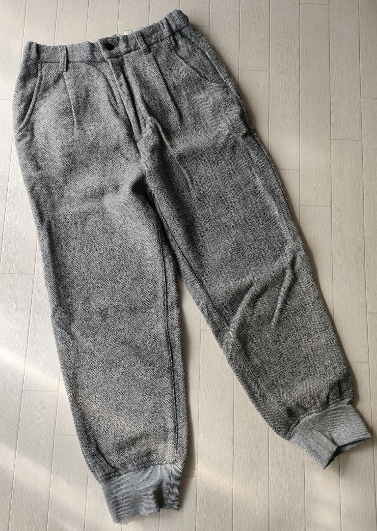 UNIVERSAL TISSUユニバーサルティシュ　ウールヘリンボンジョガーPT