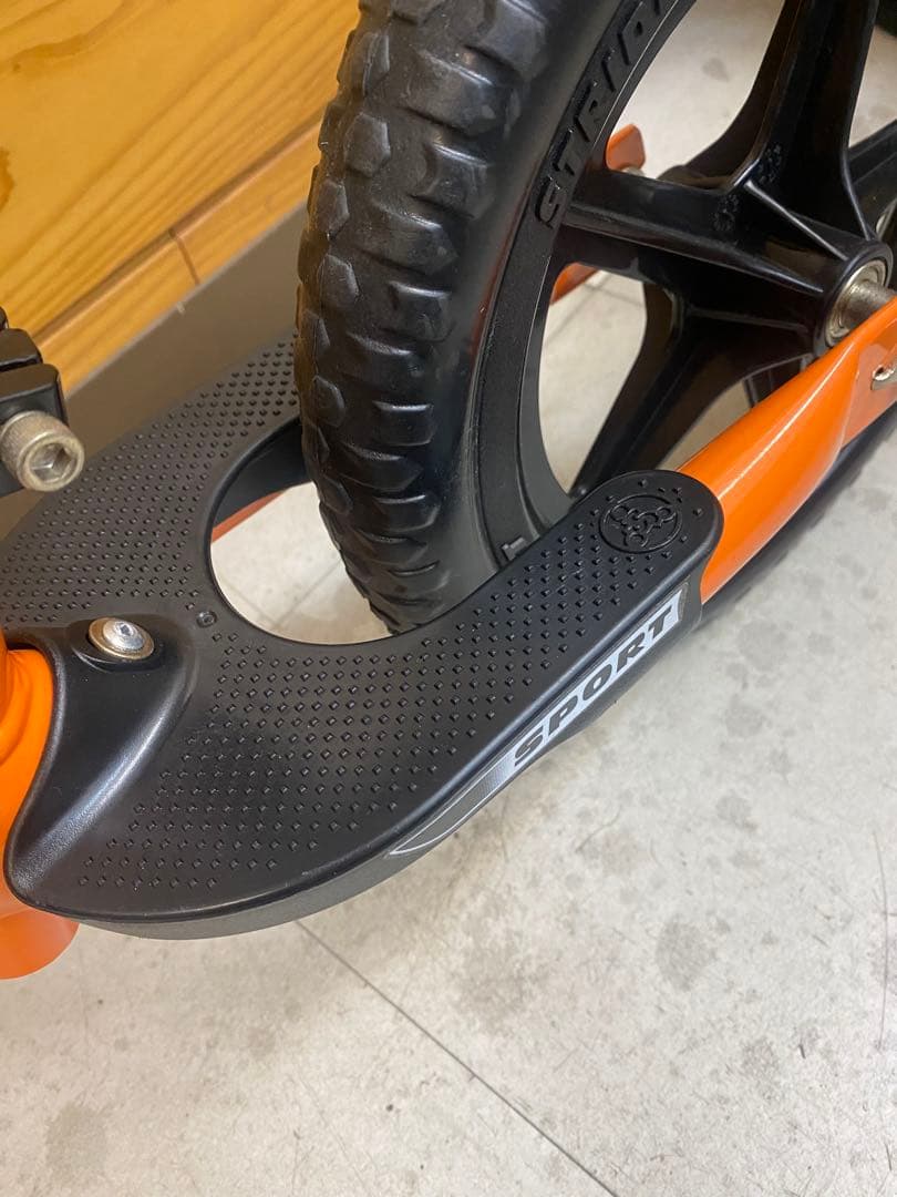 STRIDER スポーツモデル　12インチ　オレンジ