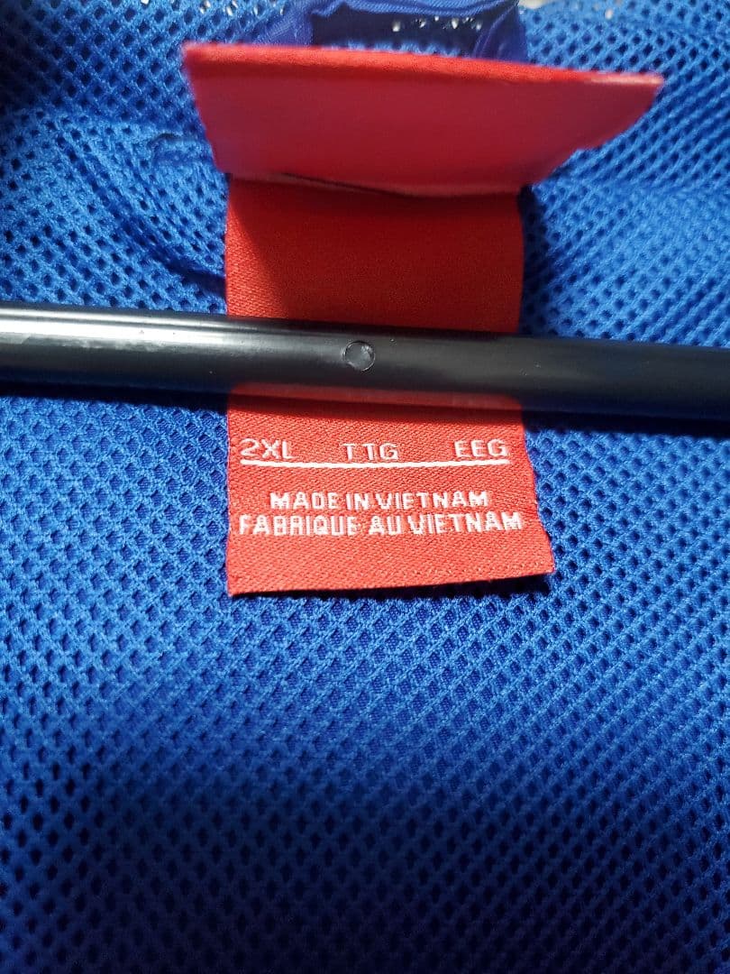 パリサンジェルマン　ナイロンジャケット