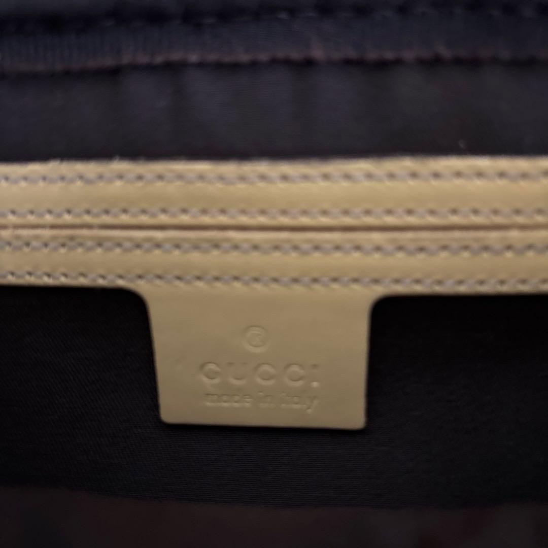 GUCCIショルダーバック
