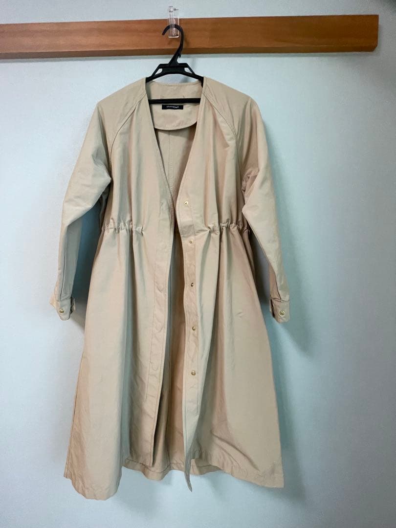 our 頼れるノーカラーコート