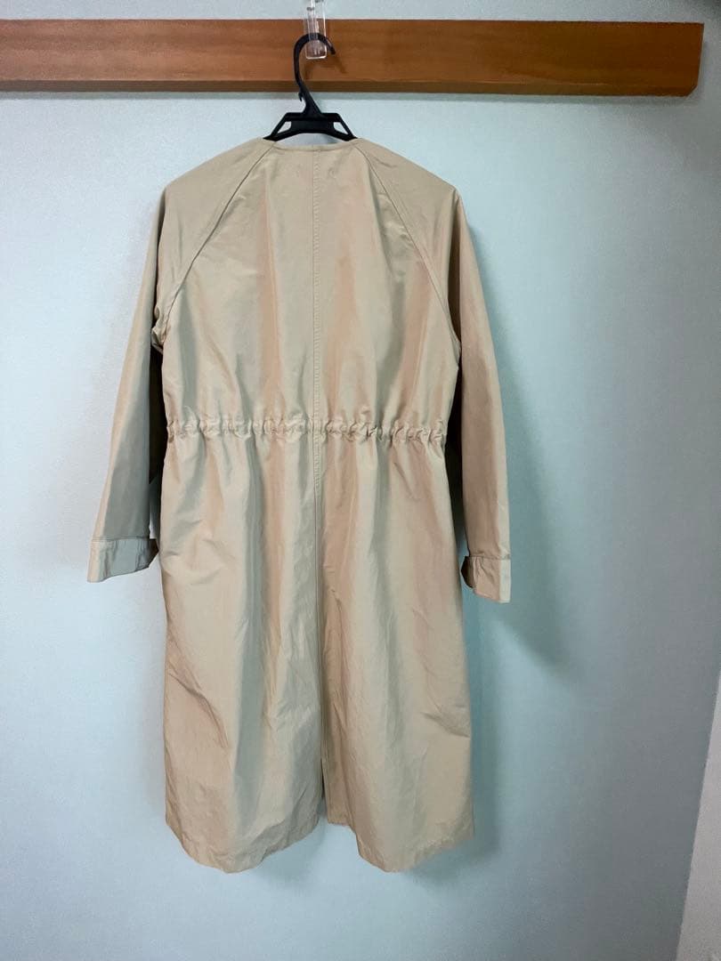 our 頼れるノーカラーコート