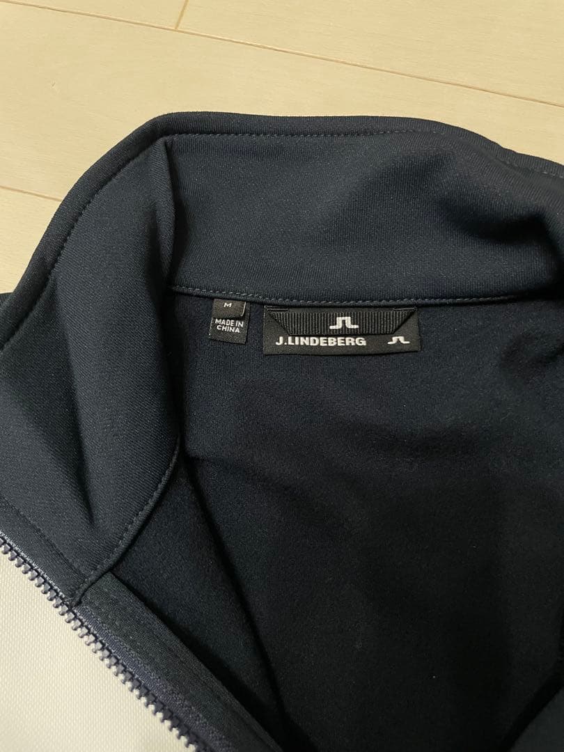 未使用⭐︎J.LINDEBERG ジェイリンドバーグ　ジップハイネック トップス