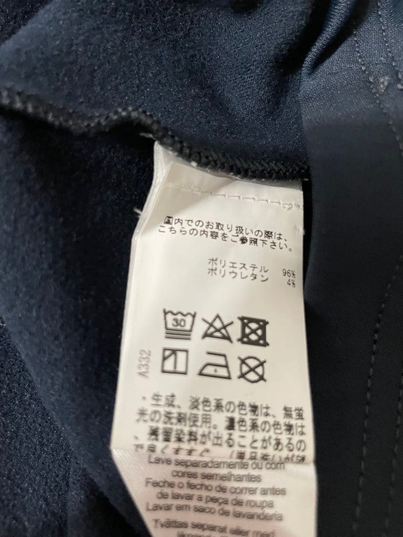 未使用⭐︎J.LINDEBERG ジェイリンドバーグ　ジップハイネック トップス