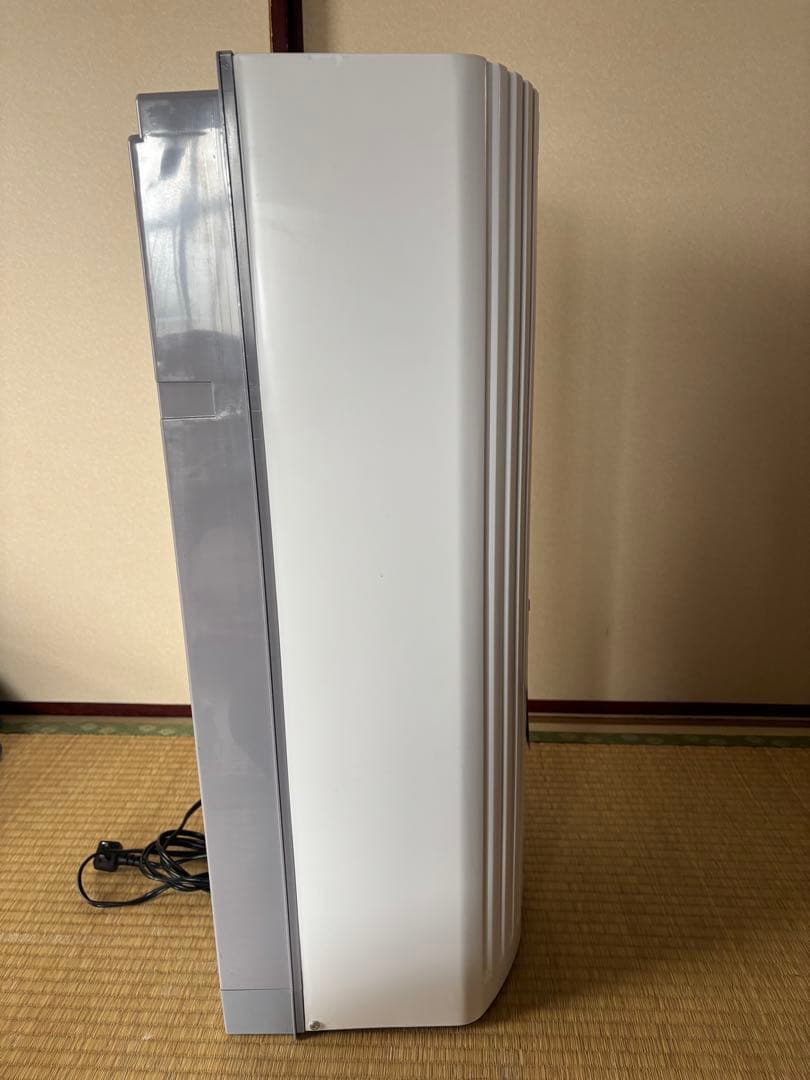 トヨトミ ルームエアコン•TIW-A160L 21年