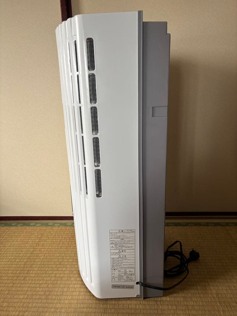 トヨトミ ルームエアコン•TIW-A160L 21年