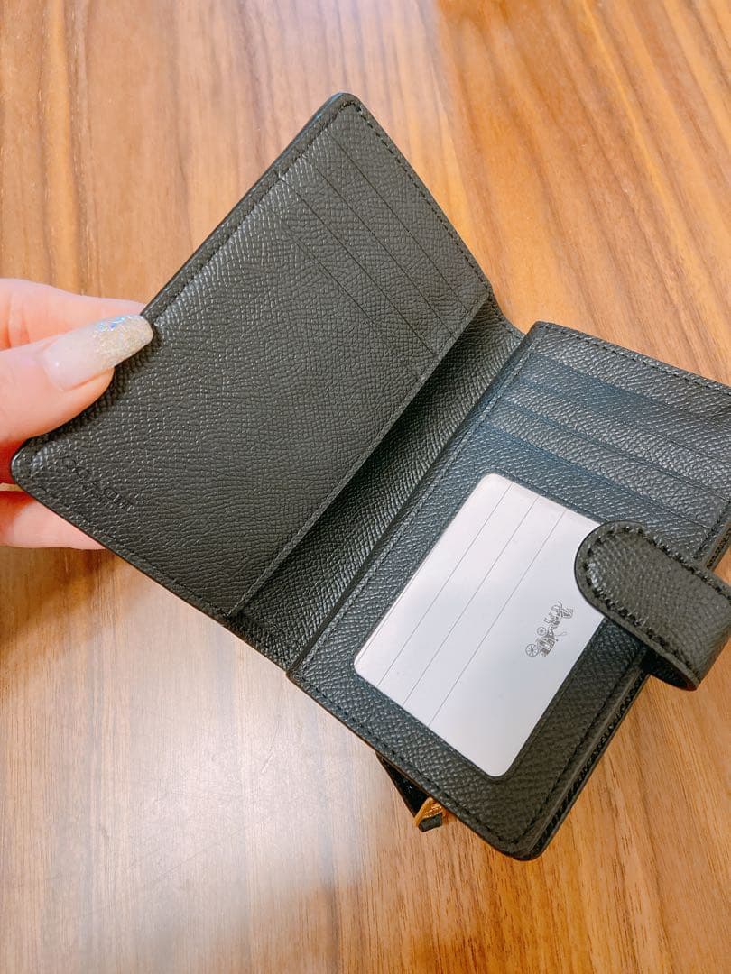 コーチ　財布　黒　ブラック　二つ折り財布