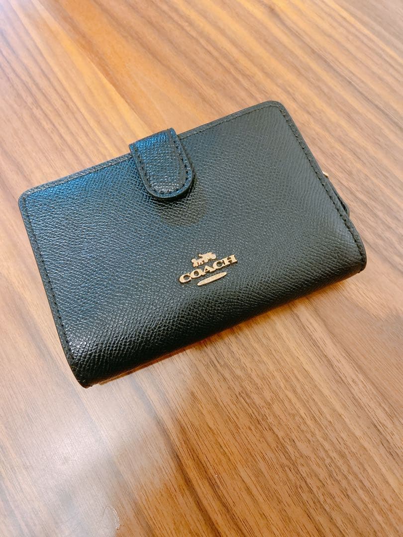 コーチ　財布　黒　ブラック　二つ折り財布