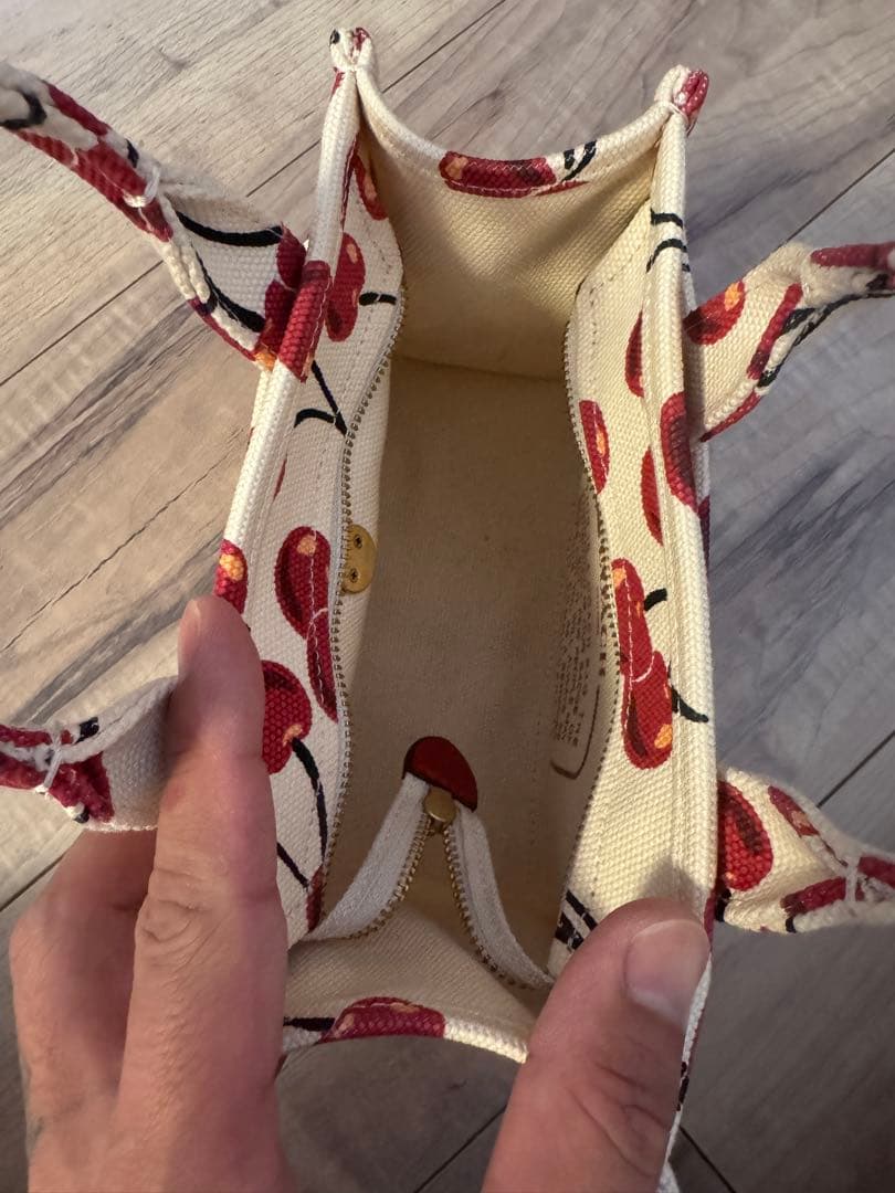 Coach チェリー柄 トートバッグ2/11まで