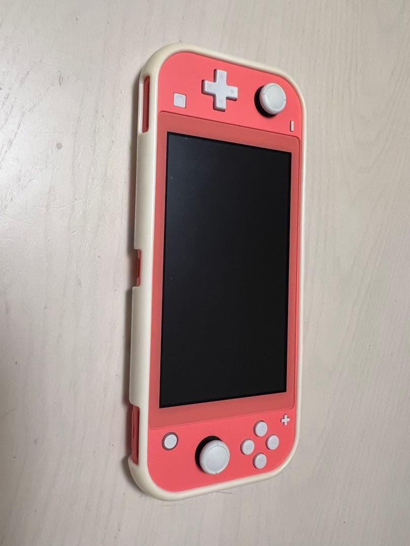 Nintendo Switch Lite 美品 ピンク ピカチュウケース付き