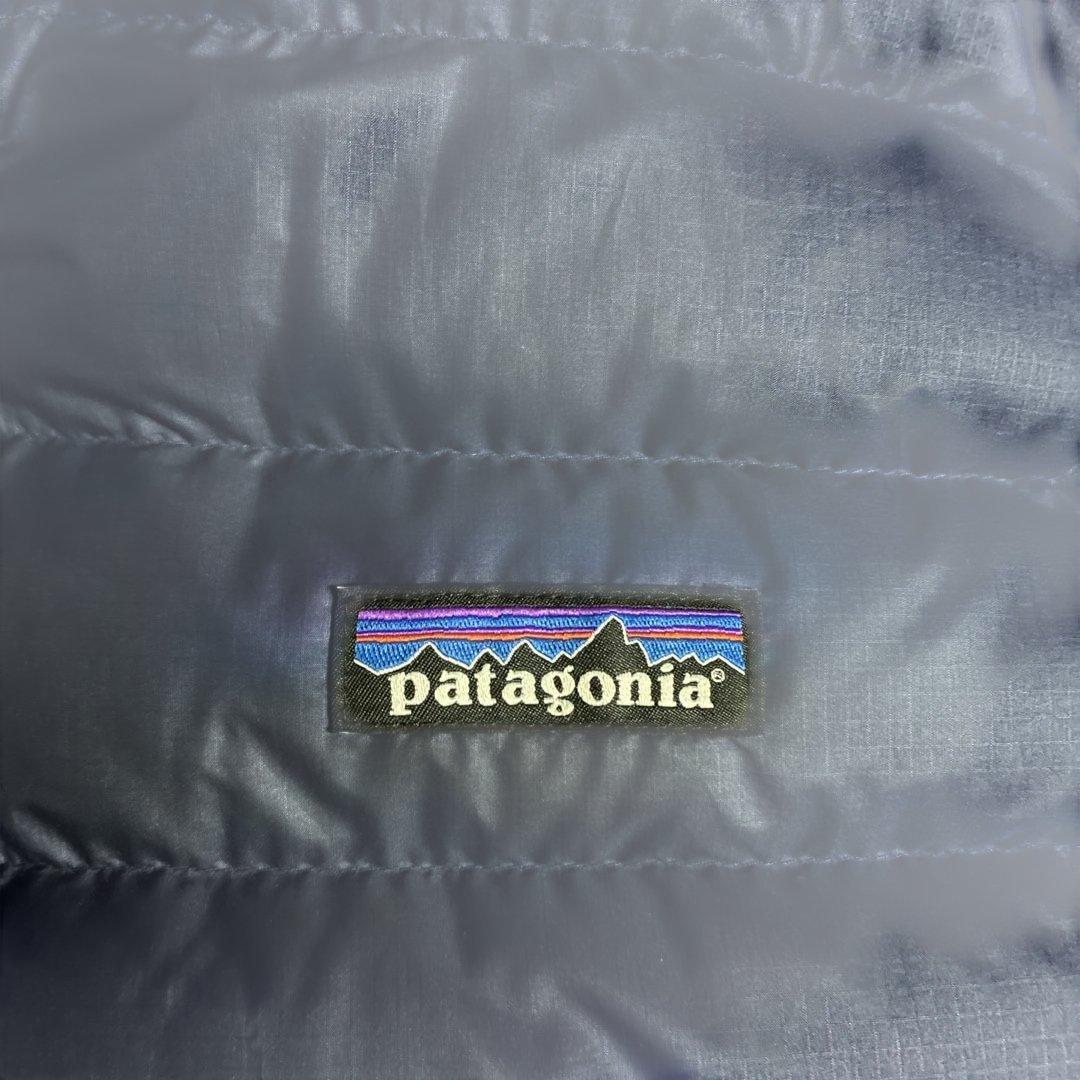 美品 patagonia ダウン・セーター・ベスト ネイビー　M