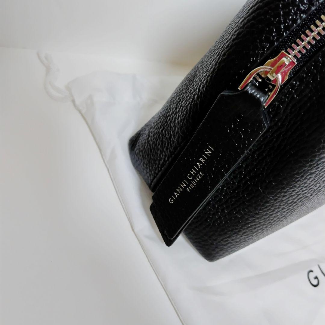 美品★ジャンニキアリーニ アリファM 2WAYショルダーバッグ ハンドバッグ 黒