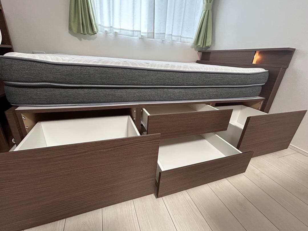 【美品】セミダブル ベッドフレーム 引き出し・コンセント・ライト付き&マットレス