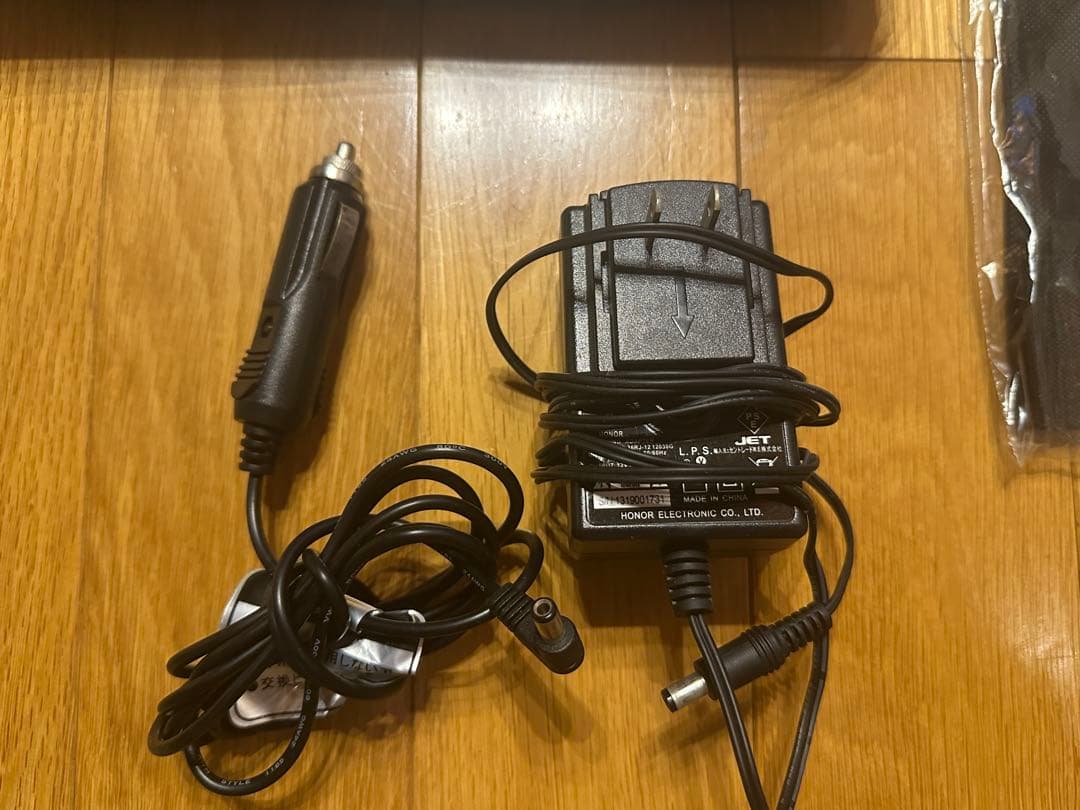 AVOX ポータブルブルーレイプレーヤー APBD-1011HK 10インチ