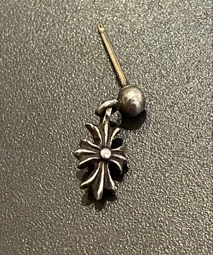 Chrome Hearts クロムハーツ タイニーE ピアス