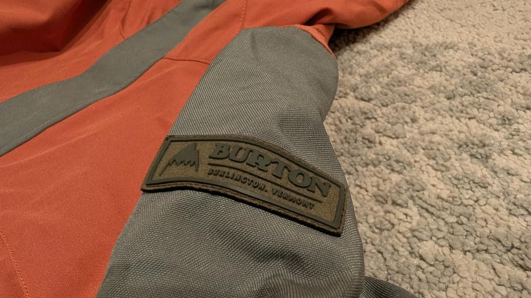 【美品・5回未満】Burton バートン スノボウェア ジャケット レディースS