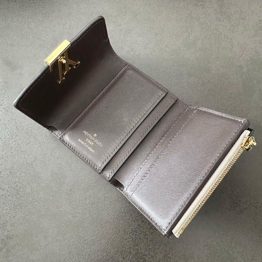 ルイヴィトン ポルトフォイユ カプシーヌ XS ガレ 三つ折り財布 ベージュ