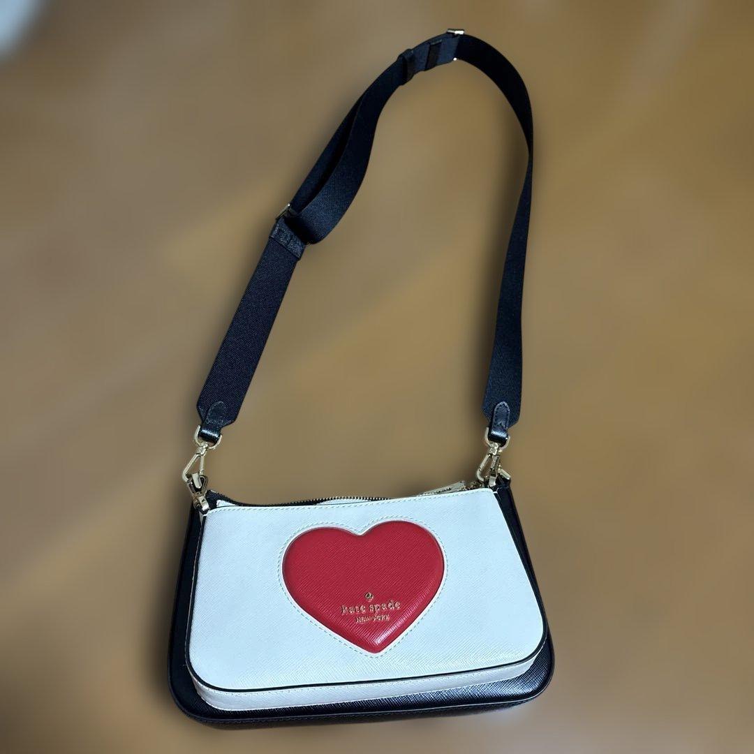 ケイトスペード デュエット クロスボディバッグ ハート katespade