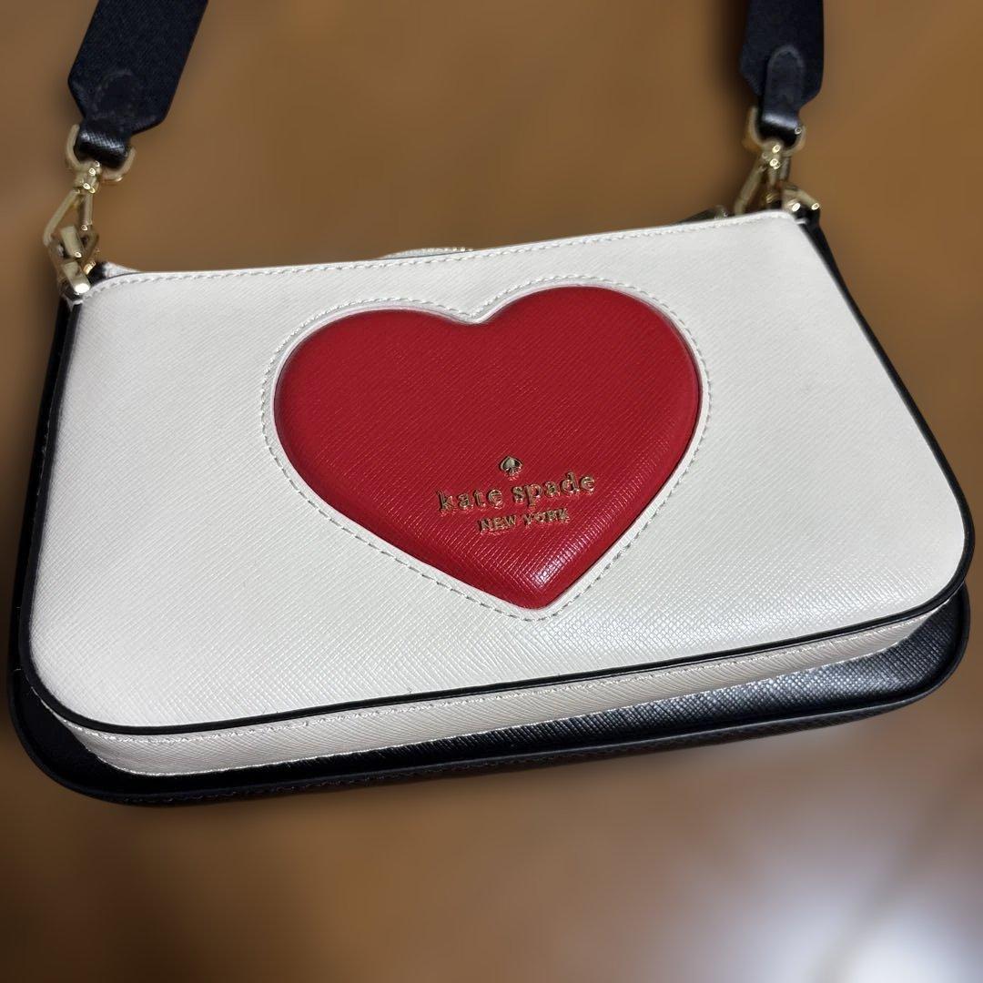 ケイトスペード デュエット クロスボディバッグ ハート katespade