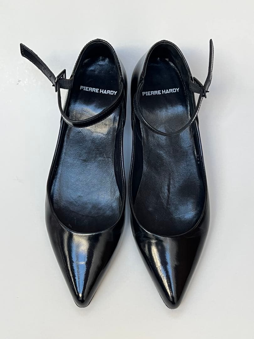 PIERRE HARDY 黒　ポインテッドトゥ フラットシューズ【36 訳あり】