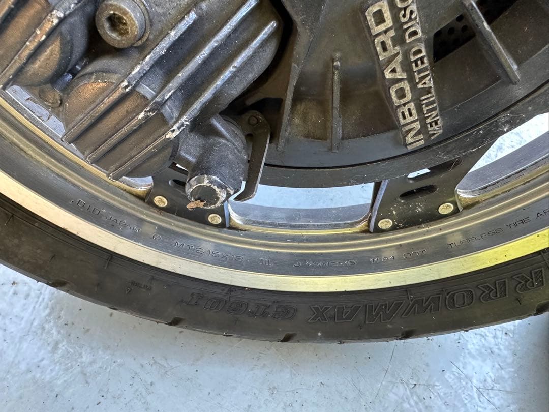 CBX2型前後ホイール