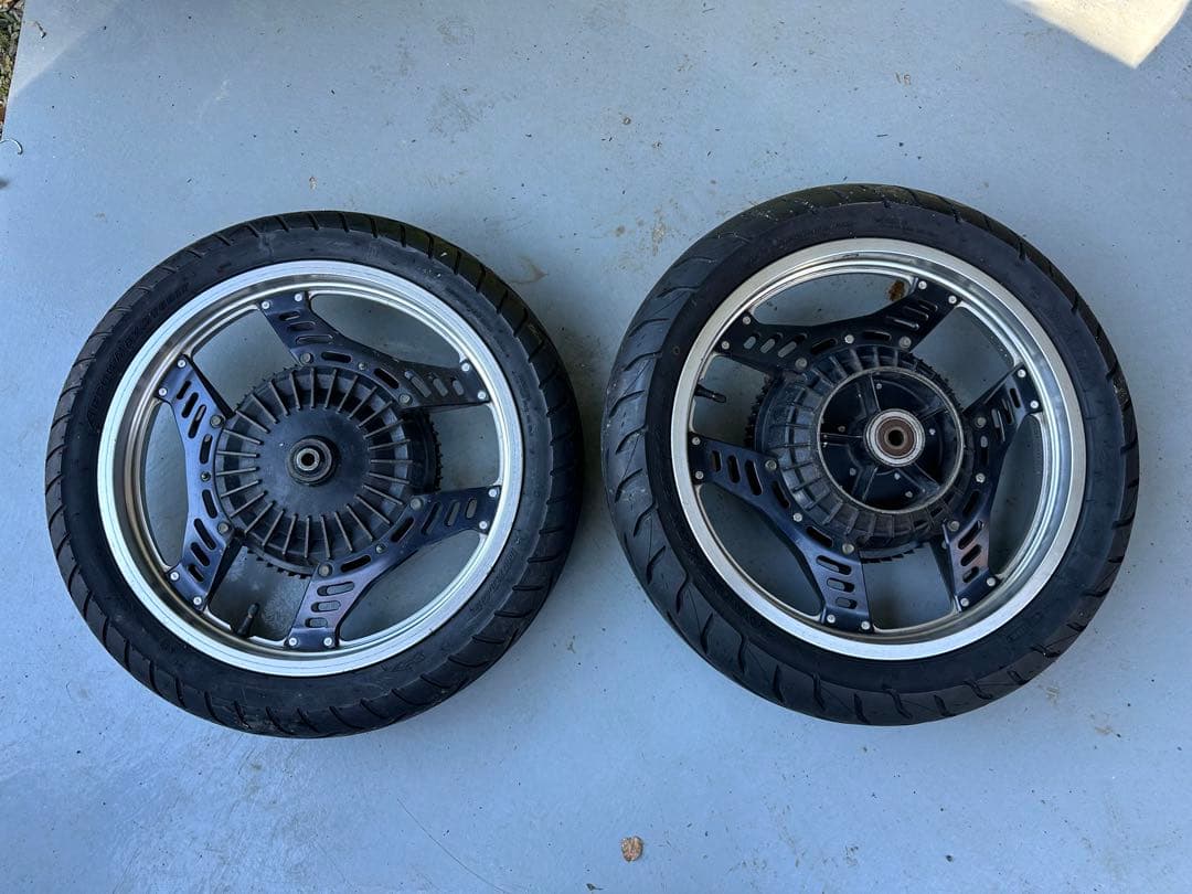 CBX2型前後ホイール