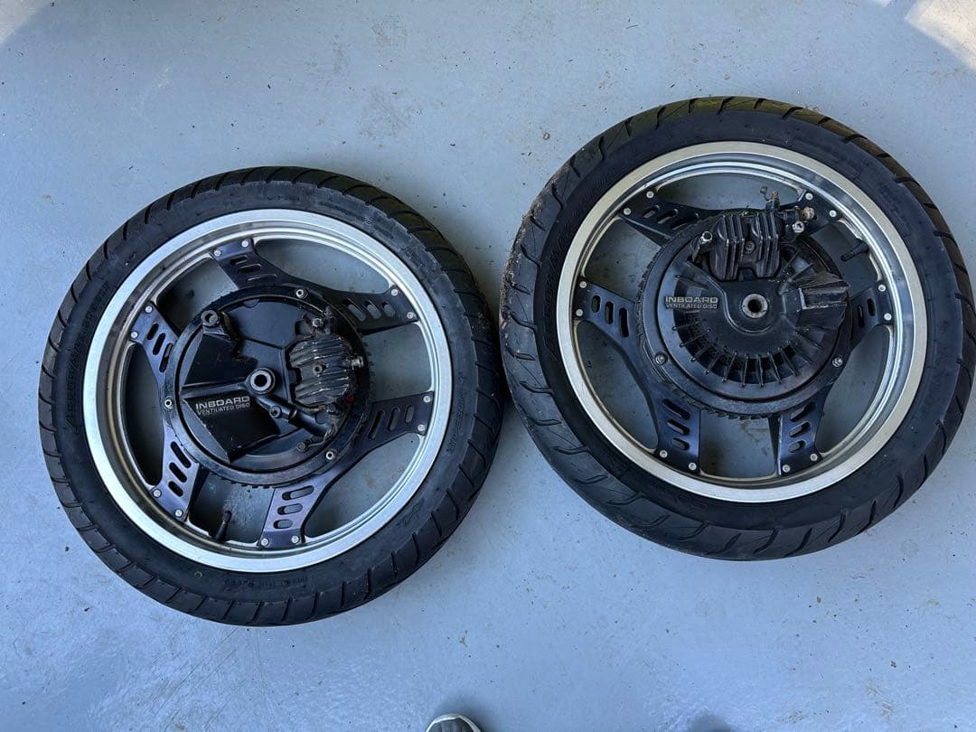 CBX2型前後ホイール