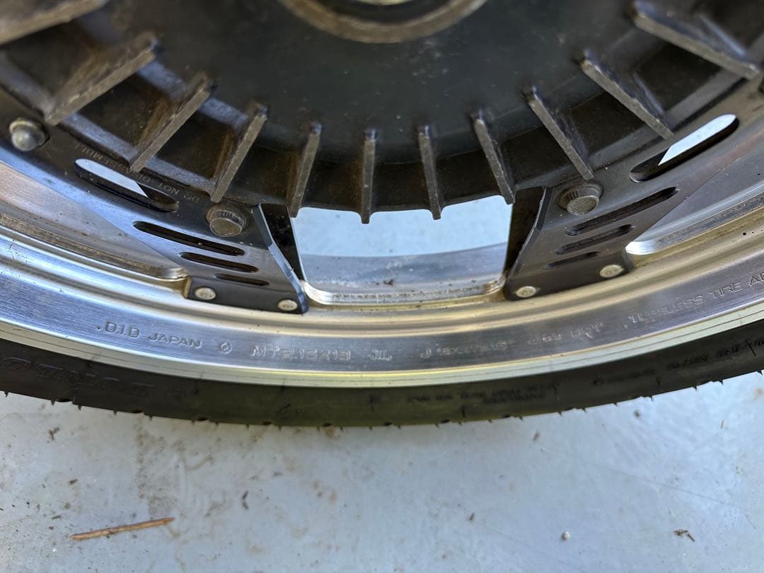 CBX2型前後ホイール