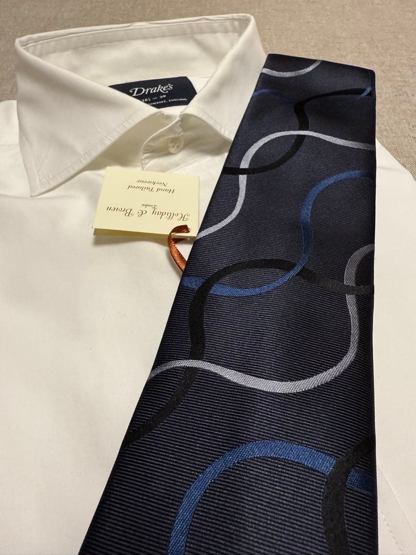 【新品】Holliday & Brown／WAVEジャガードタイ／ネイビー