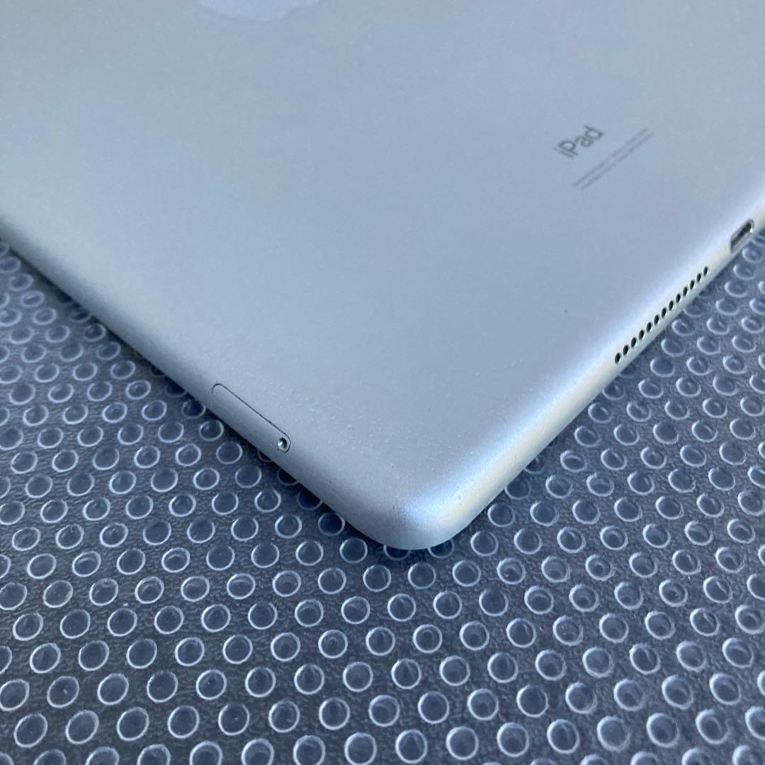 826【早い者勝ち】電池最良好☆iPad7 第7世代 32GB SIMフリー☆