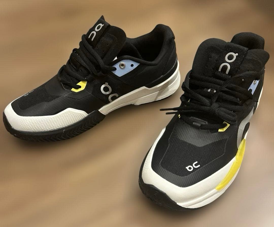 On テニスシューズ 黒/ レモンイエロー　クレーコート　27.5cm 新品