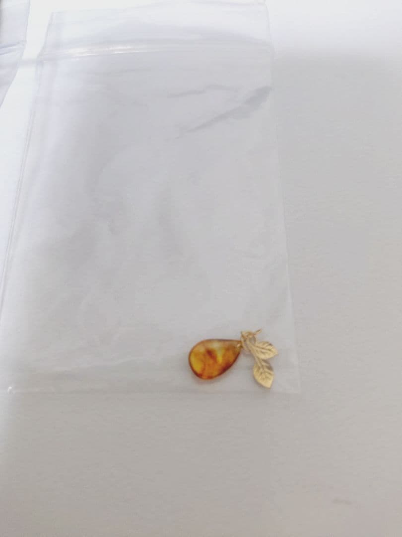 ☆未使用☆agete アンバー ピアスチャーム