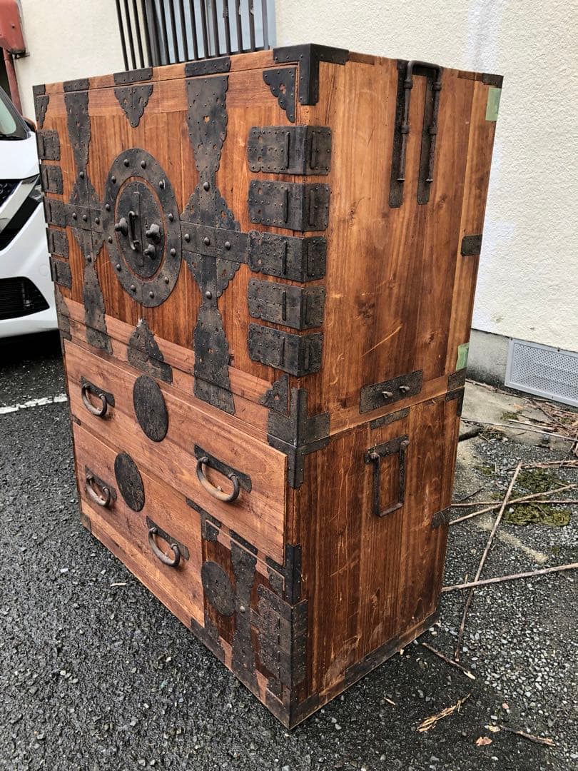 明治期江戸衣裳桐箪笥　鍵付き観音開き　アンティーク家具　古民具　 観音箪笥収納