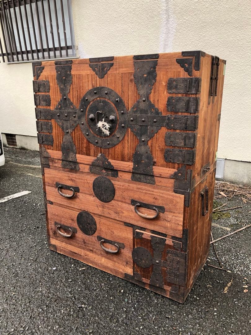 明治期江戸衣裳桐箪笥　鍵付き観音開き　アンティーク家具　古民具　 観音箪笥収納