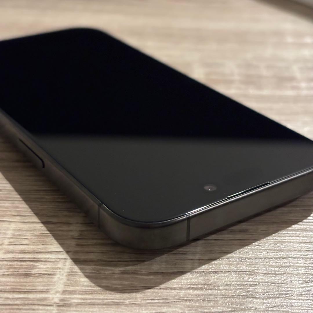 値下げ中：【美品】iPhone 15 Pro 256GB／国内版SIMフリー