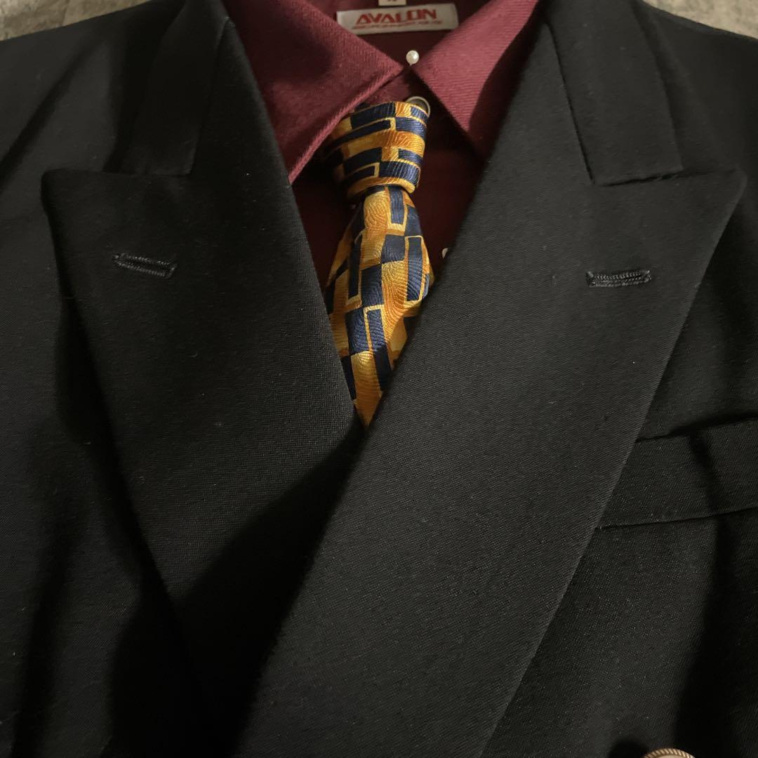 極上ウール ダブルスーツ × Yves Saint Laurentネクタイ