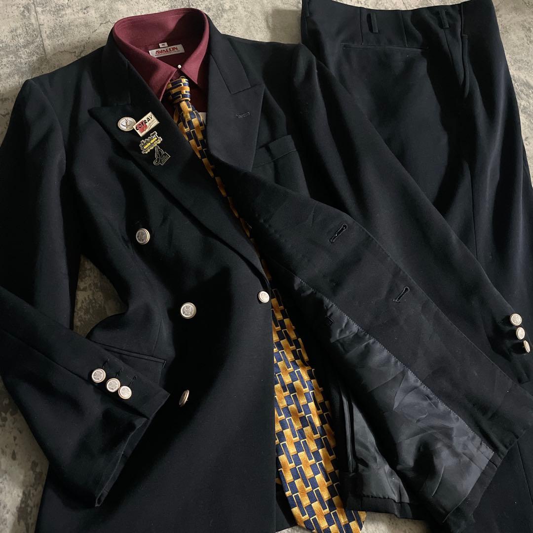 極上ウール ダブルスーツ × Yves Saint Laurentネクタイ