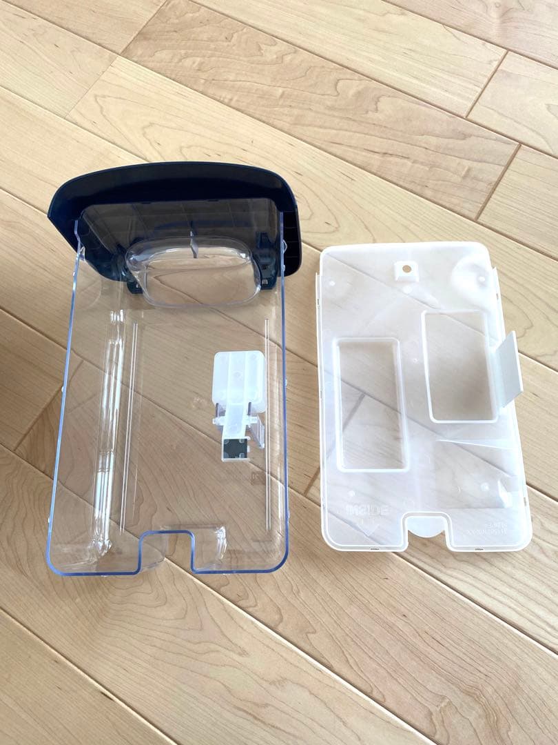 日立　除湿機　HJS-DR601