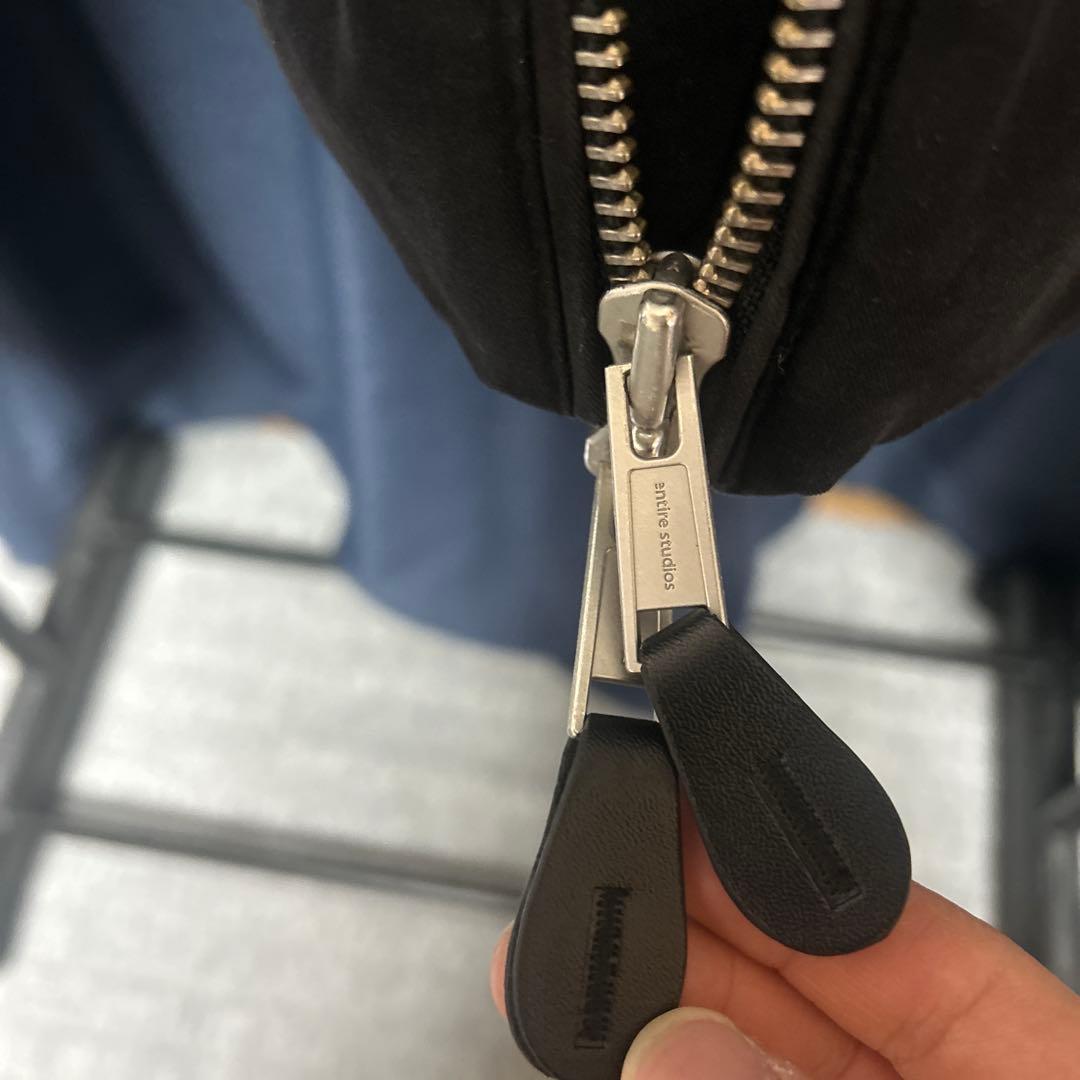 entire studios/A-4 BOMBER IRON ボンバージャケット