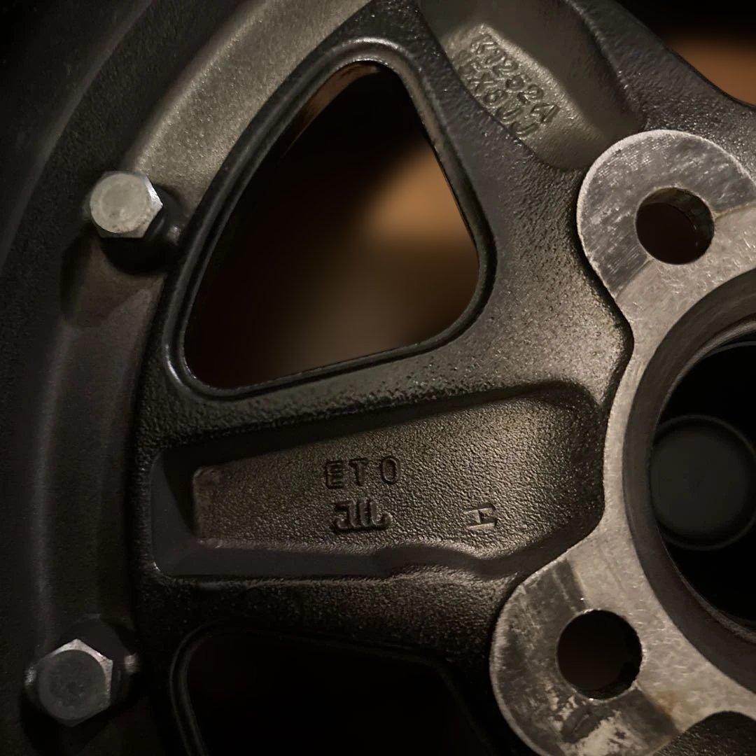 ロンシャン XR4 15インチ 8J オフセット0 4本