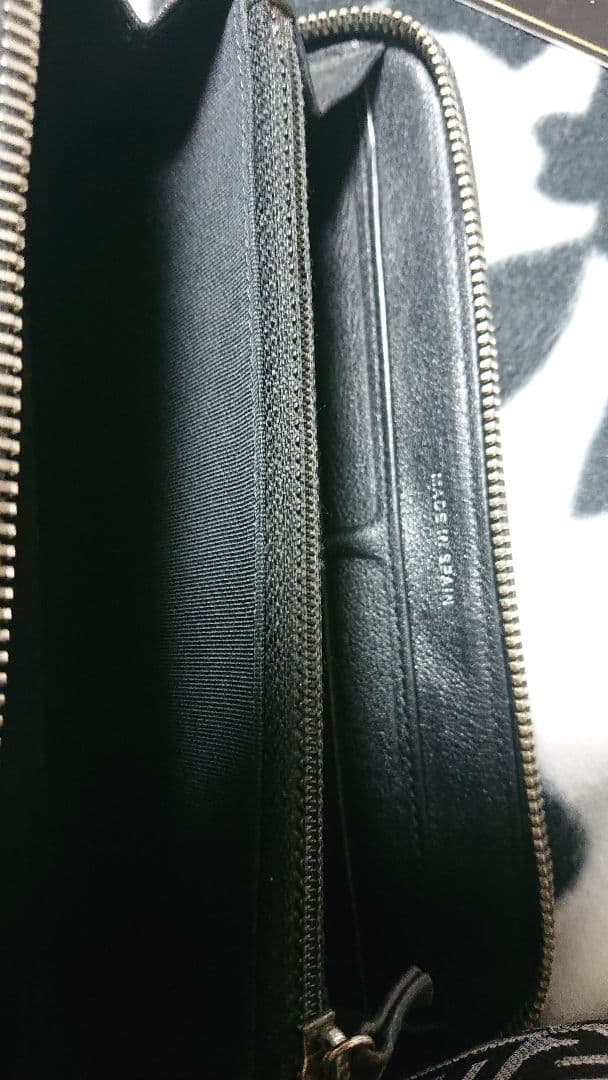 CHANEL ブラック キルティング 長財布パテントレザー