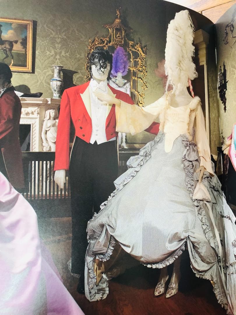 AngloMania アングロマニア:英国ファッションにおける伝統と違反