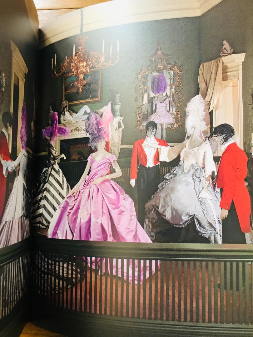 AngloMania アングロマニア:英国ファッションにおける伝統と違反