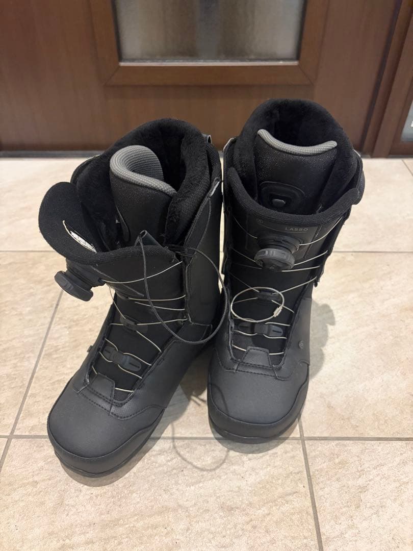 本日特別価格　美品スノーボード3点セット　FNTC &FLUX &RIDE