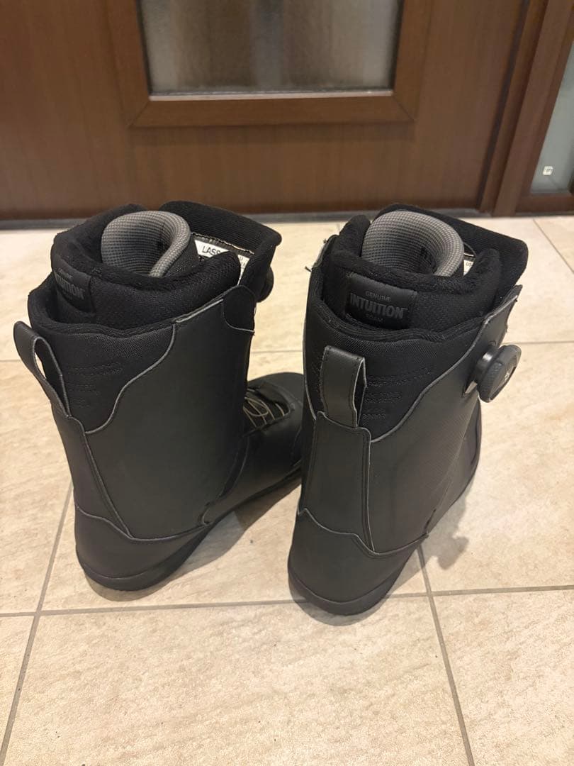 本日特別価格　美品スノーボード3点セット　FNTC &FLUX &RIDE